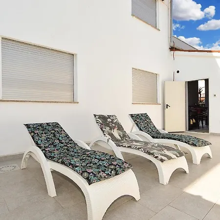 Apartment Fuer 7 Personen Ca 90 Qm In Medulin, Istrien Suedkueste Von Istrien
