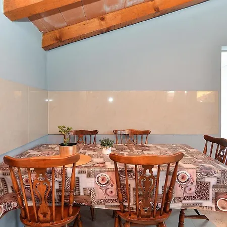 Apartment Fuer 7 Personen Ca 90 Qm In Medulin, Istrien Suedkueste Von Istrien